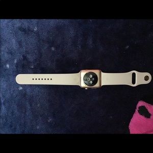 Apple watch series. 3